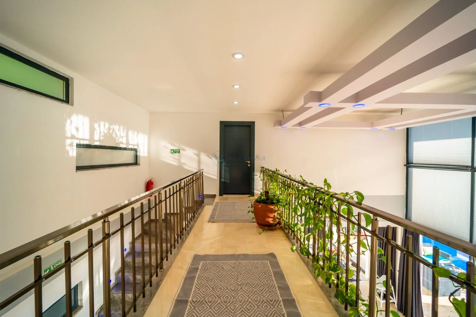 Villa Hyperion