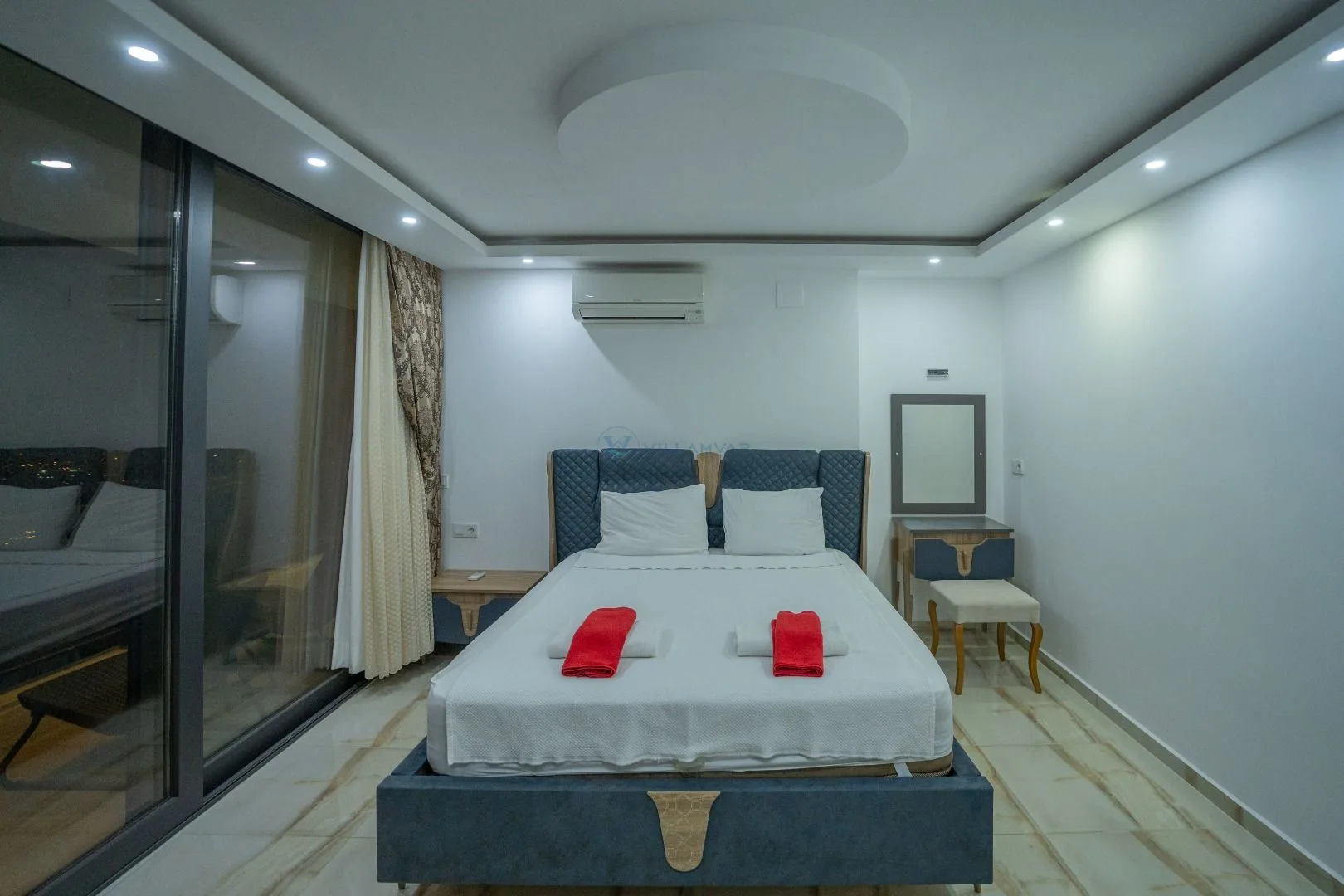 VR Villa Avalon
