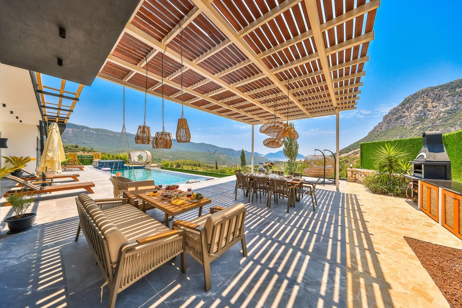 Villa Free