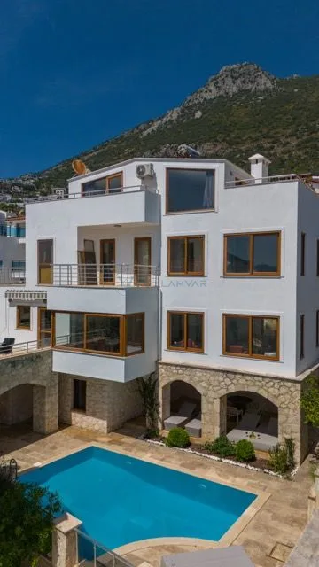 Villa Tarus Mara