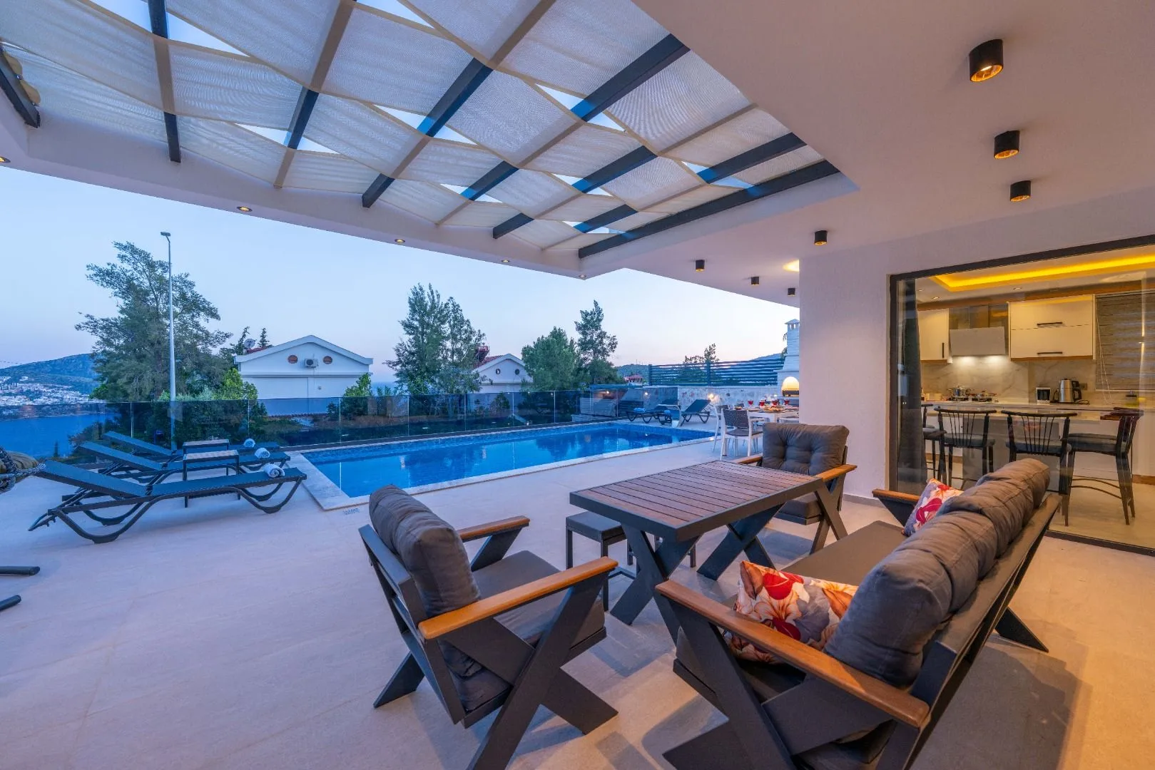 Villa Lovely 2