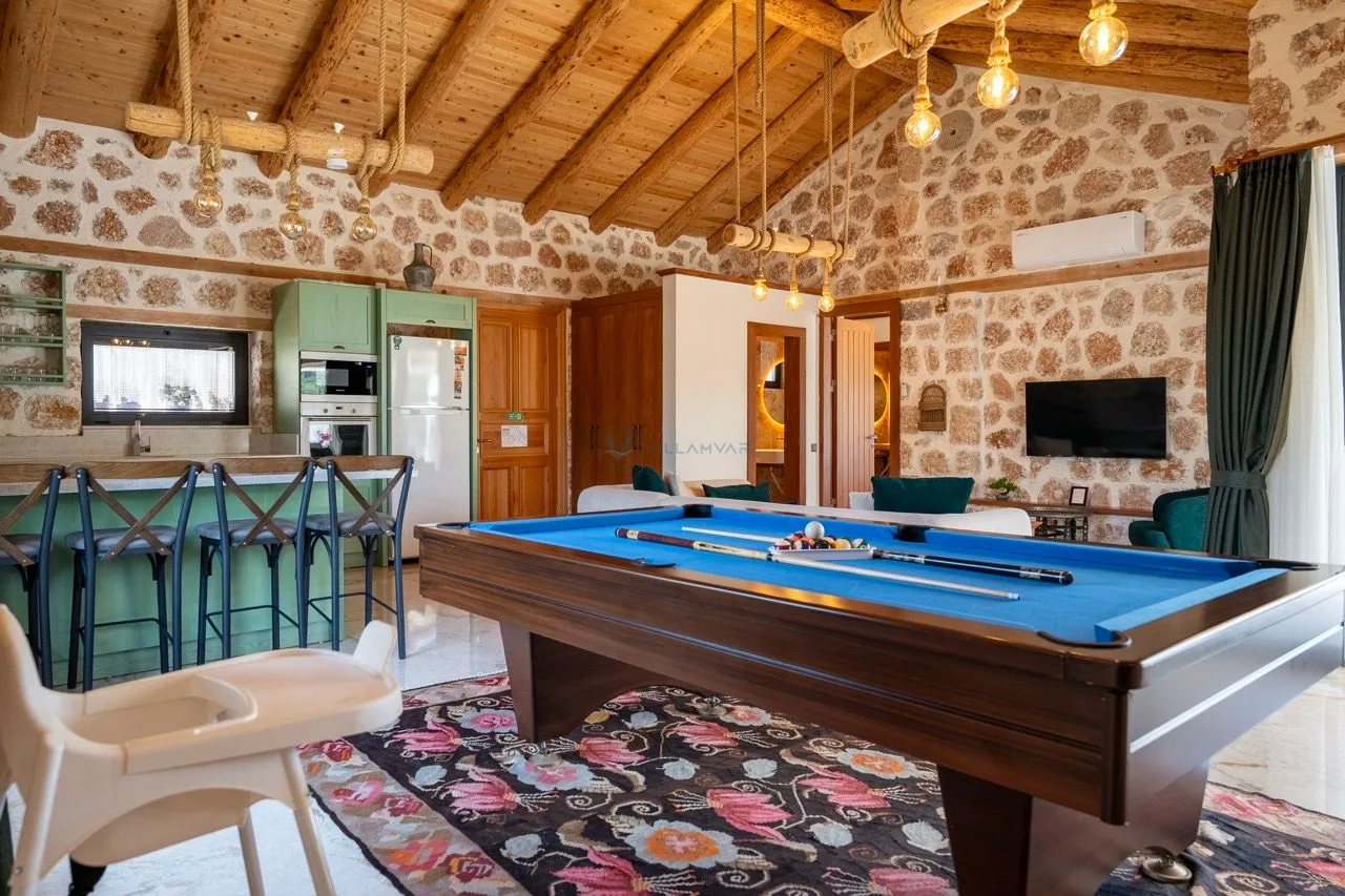 Villa Topçu Stone