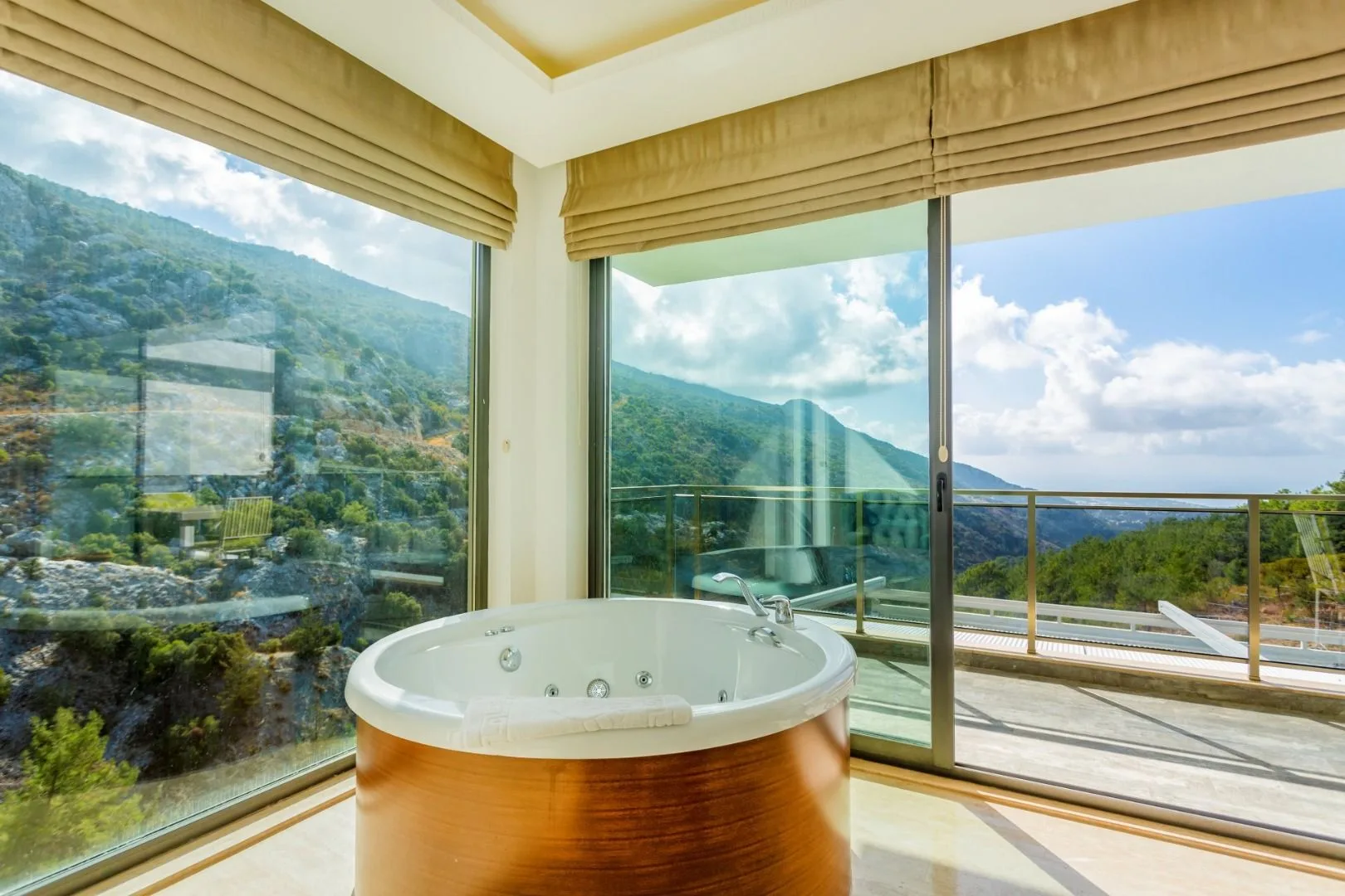 Villa Wild Infinity
