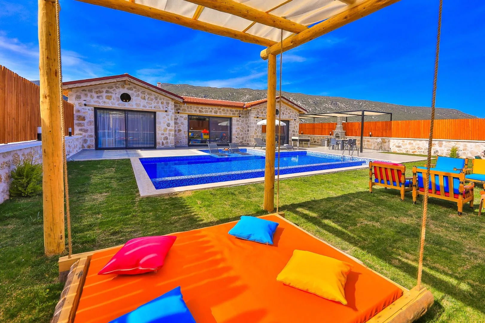 Villa Mebika