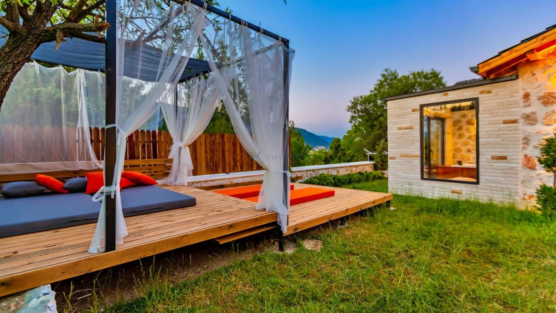 Villa Moonhouse