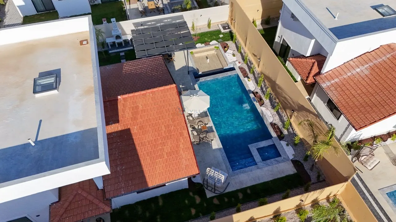 Villa Pakira 2