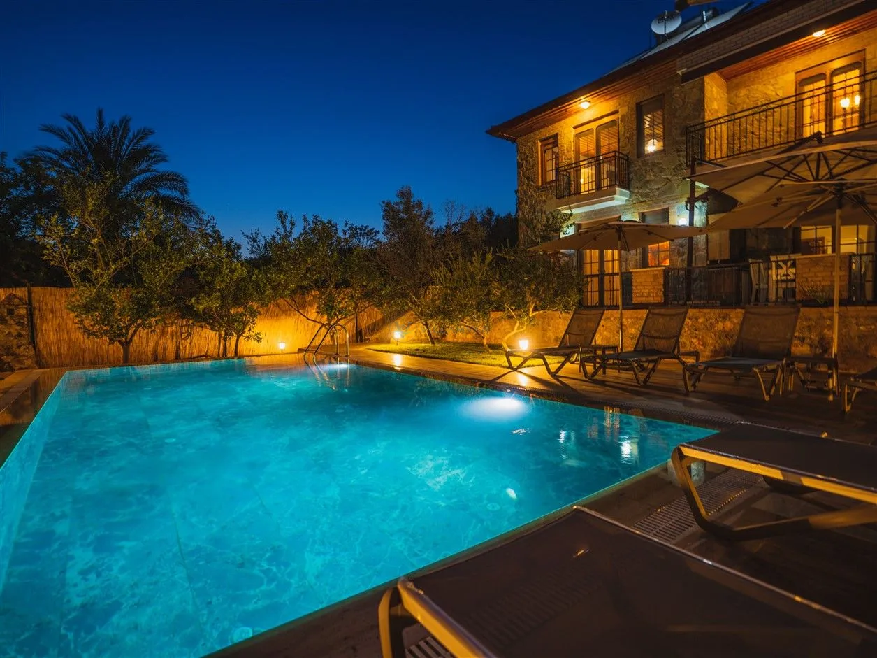 Villa Rock Home