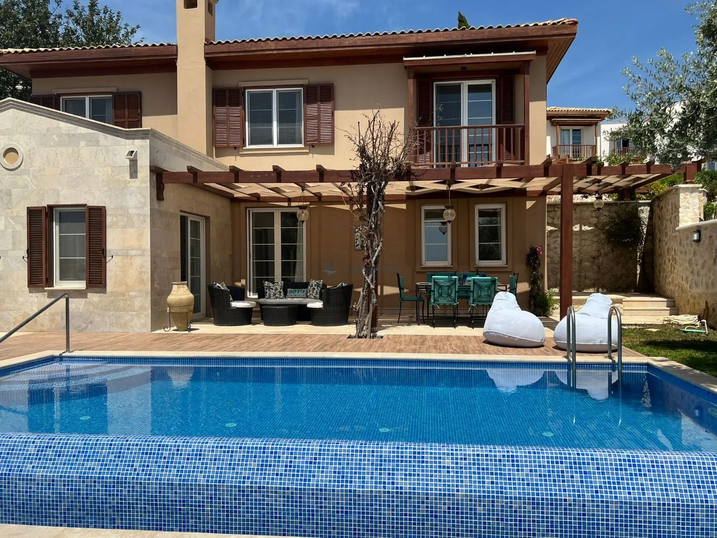 Villa Shangri La