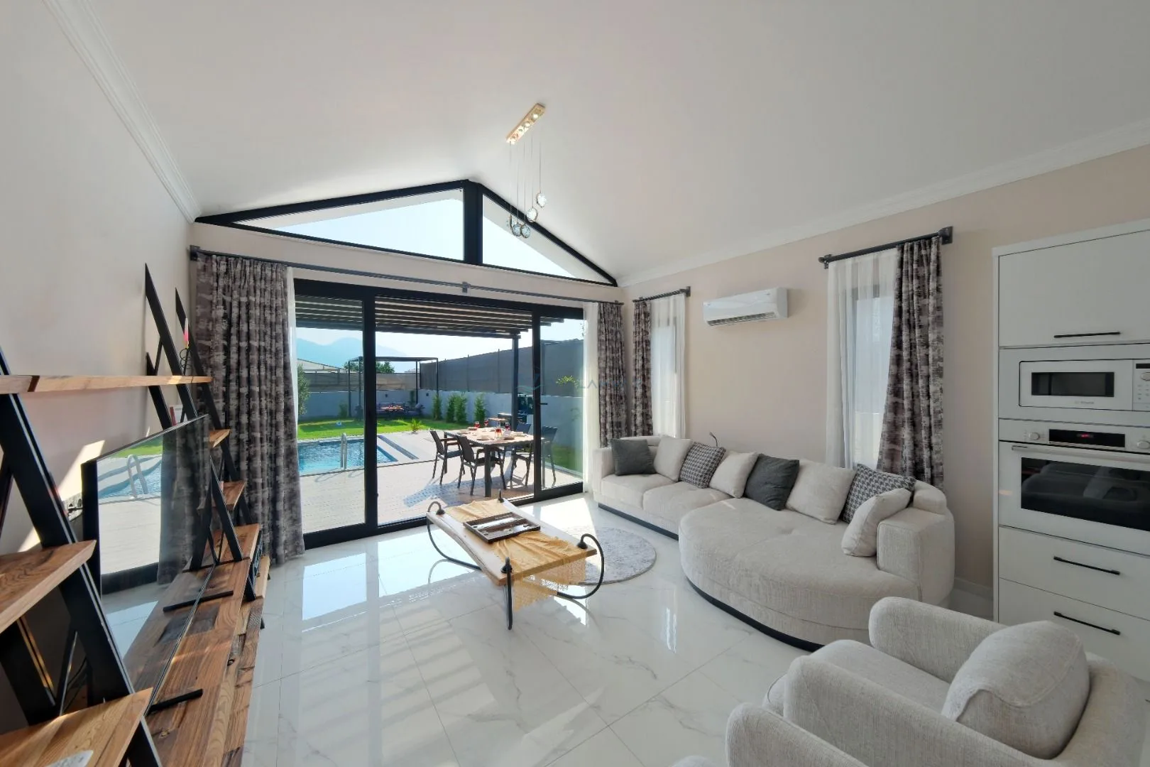 Villa Rayda