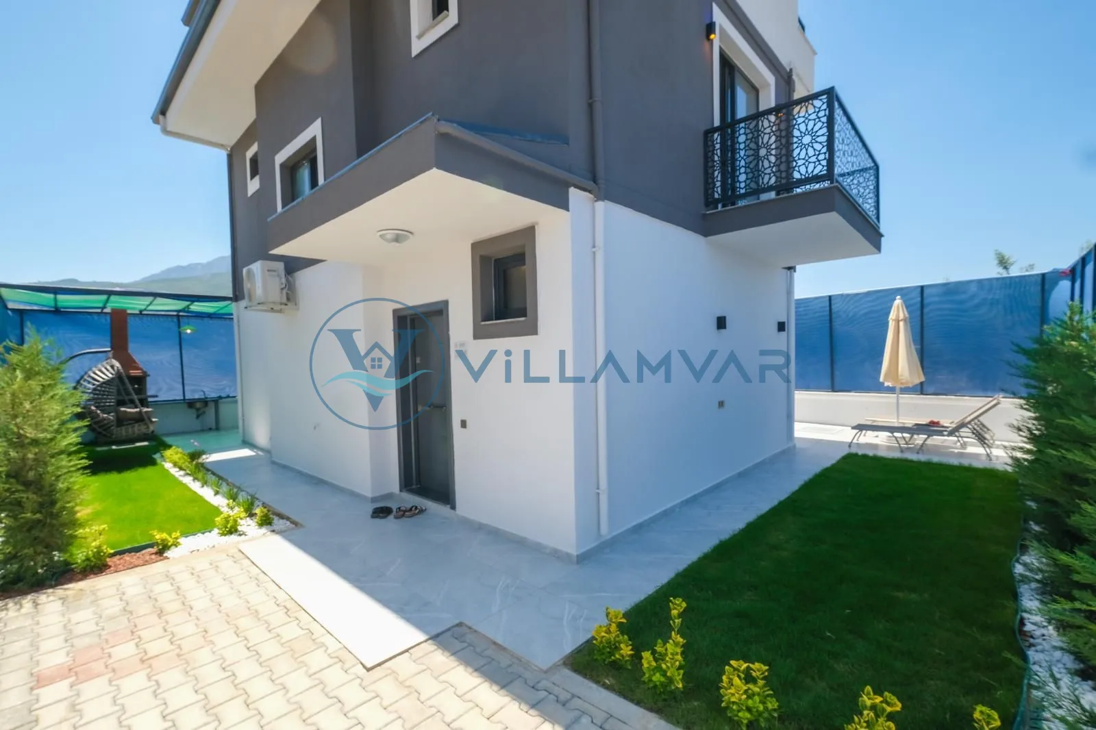 Villa Megira