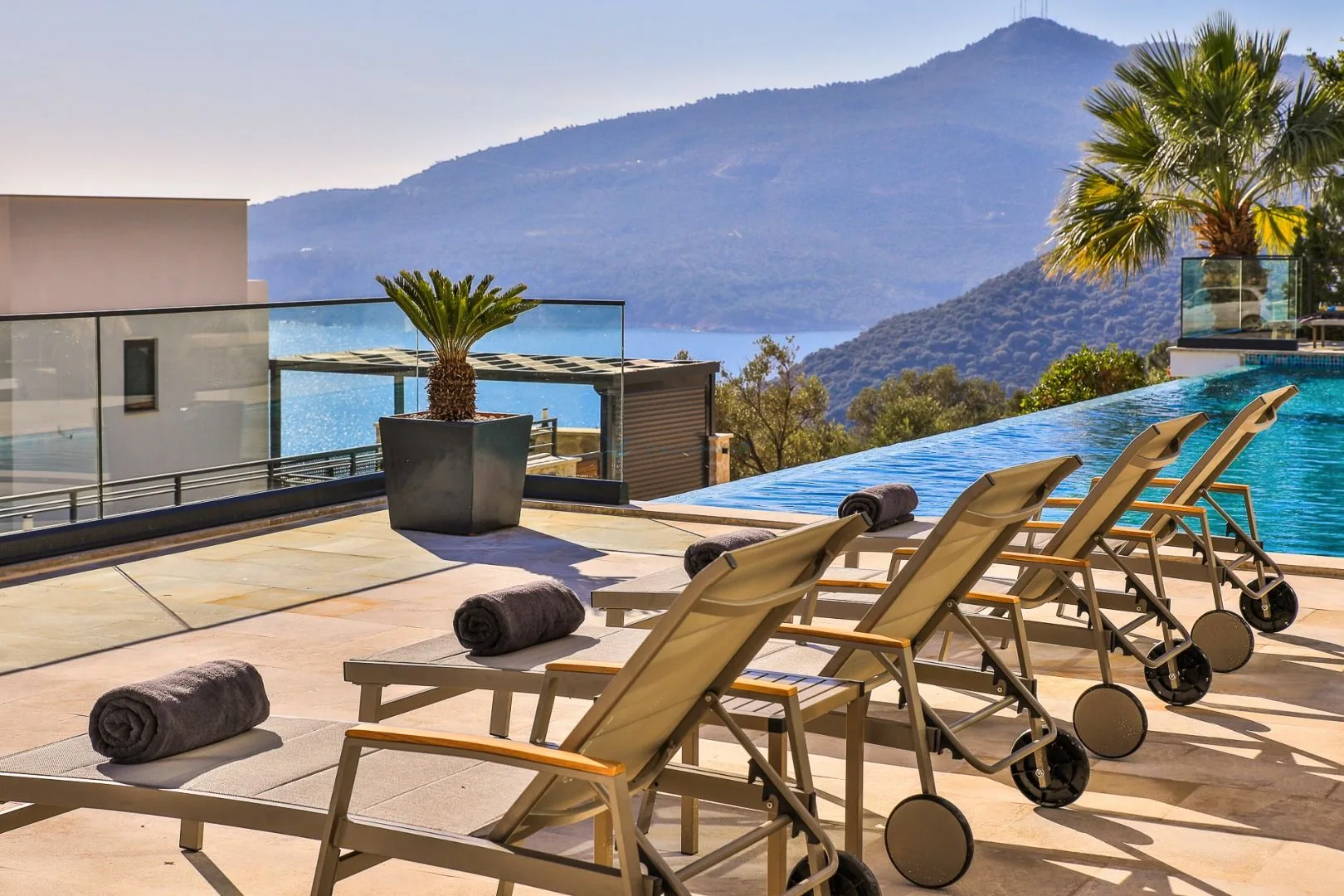 Villa Lavonya