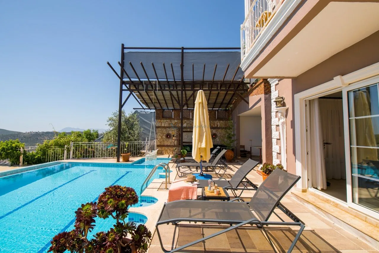 Villa Tulip