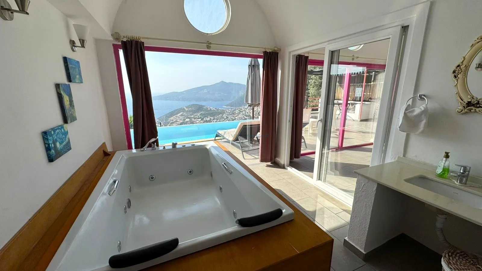 Villa Roxsy 2