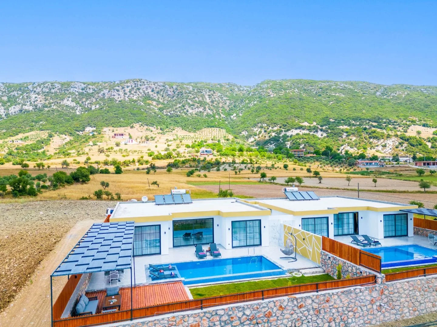 Villa Mavin 2