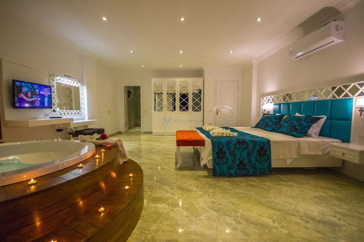 Villa Adelya