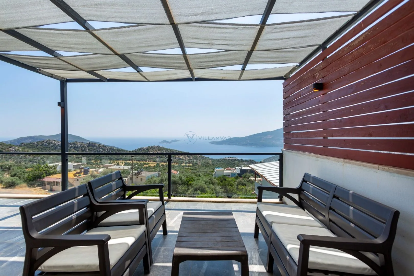 Villa Gold Moon