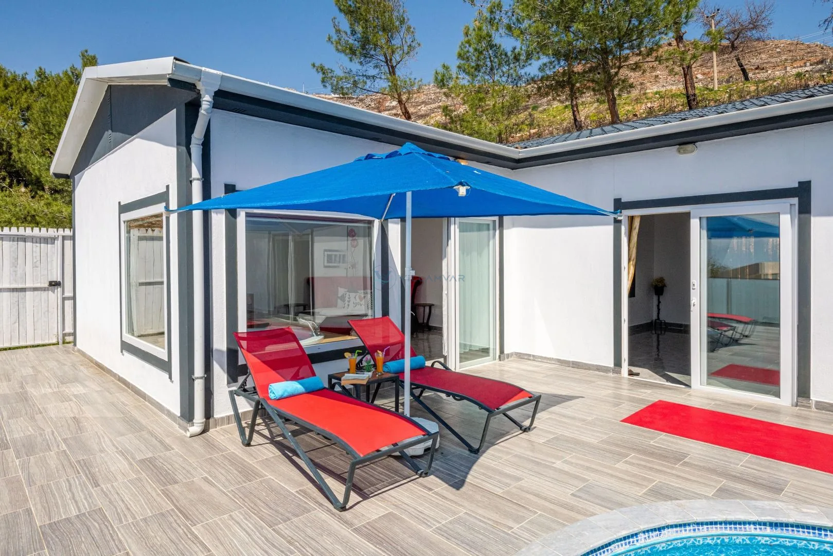 VR Villa Nazo