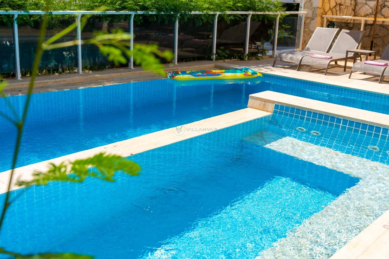 Villa Gandhi0 Arif Ernez