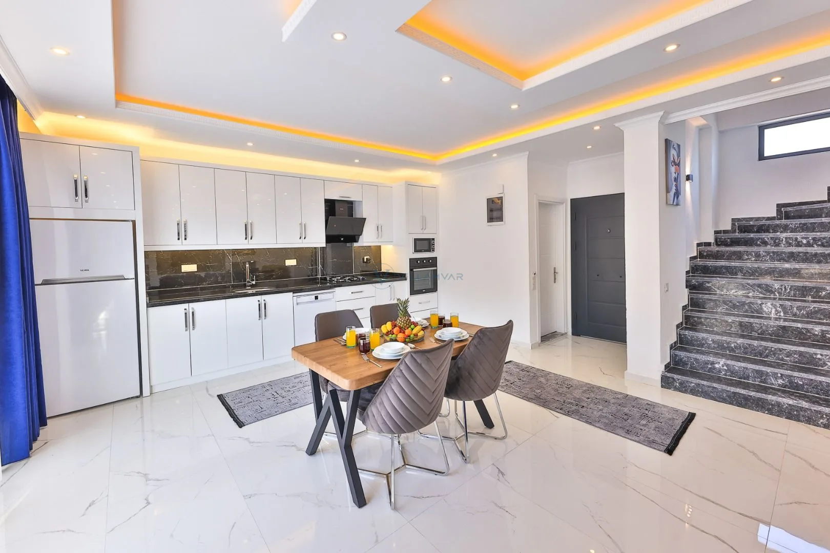 Villa White Castle