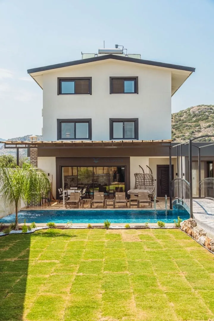 Villa Genesis 2