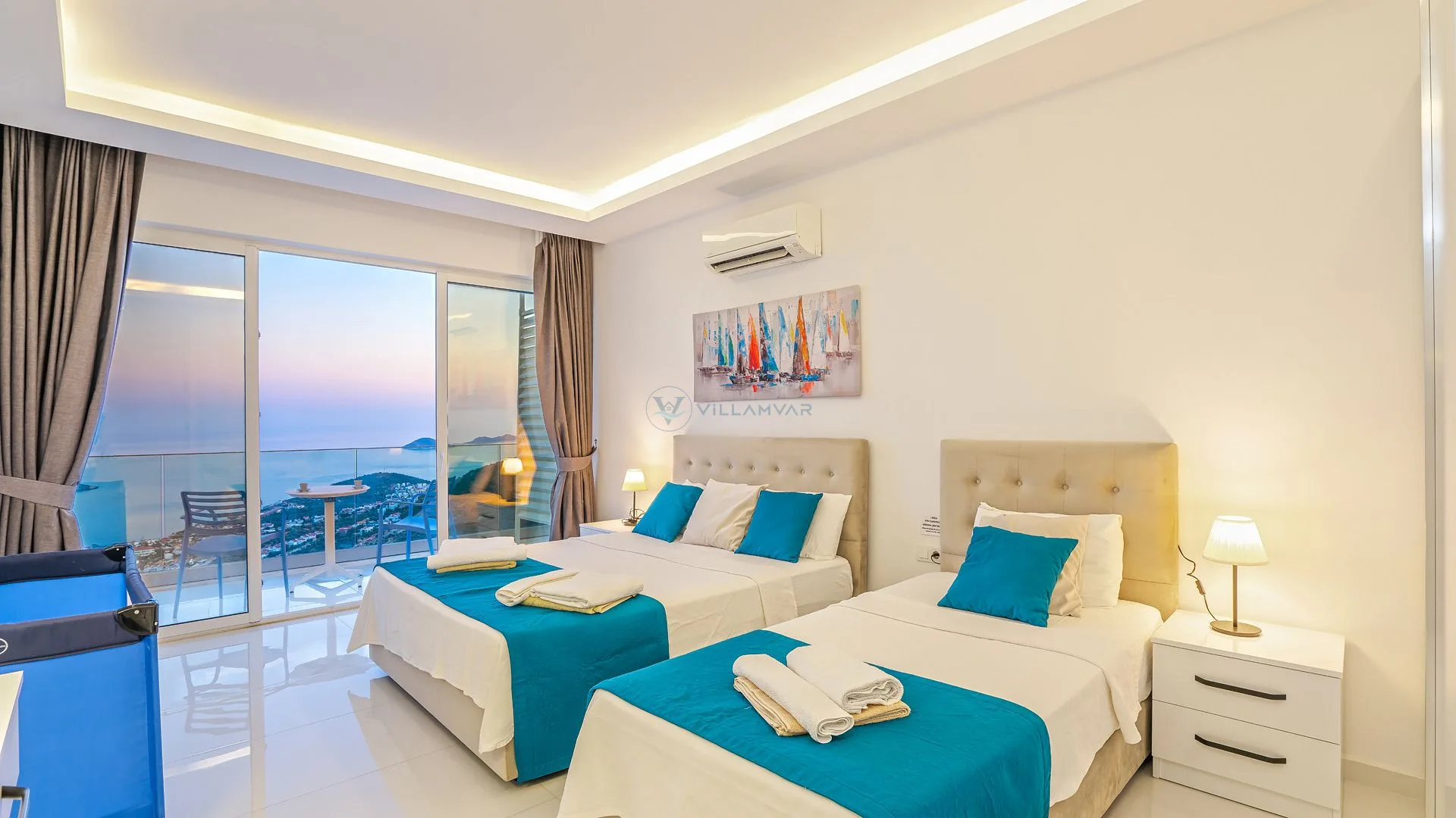 Villa Merit Crystal