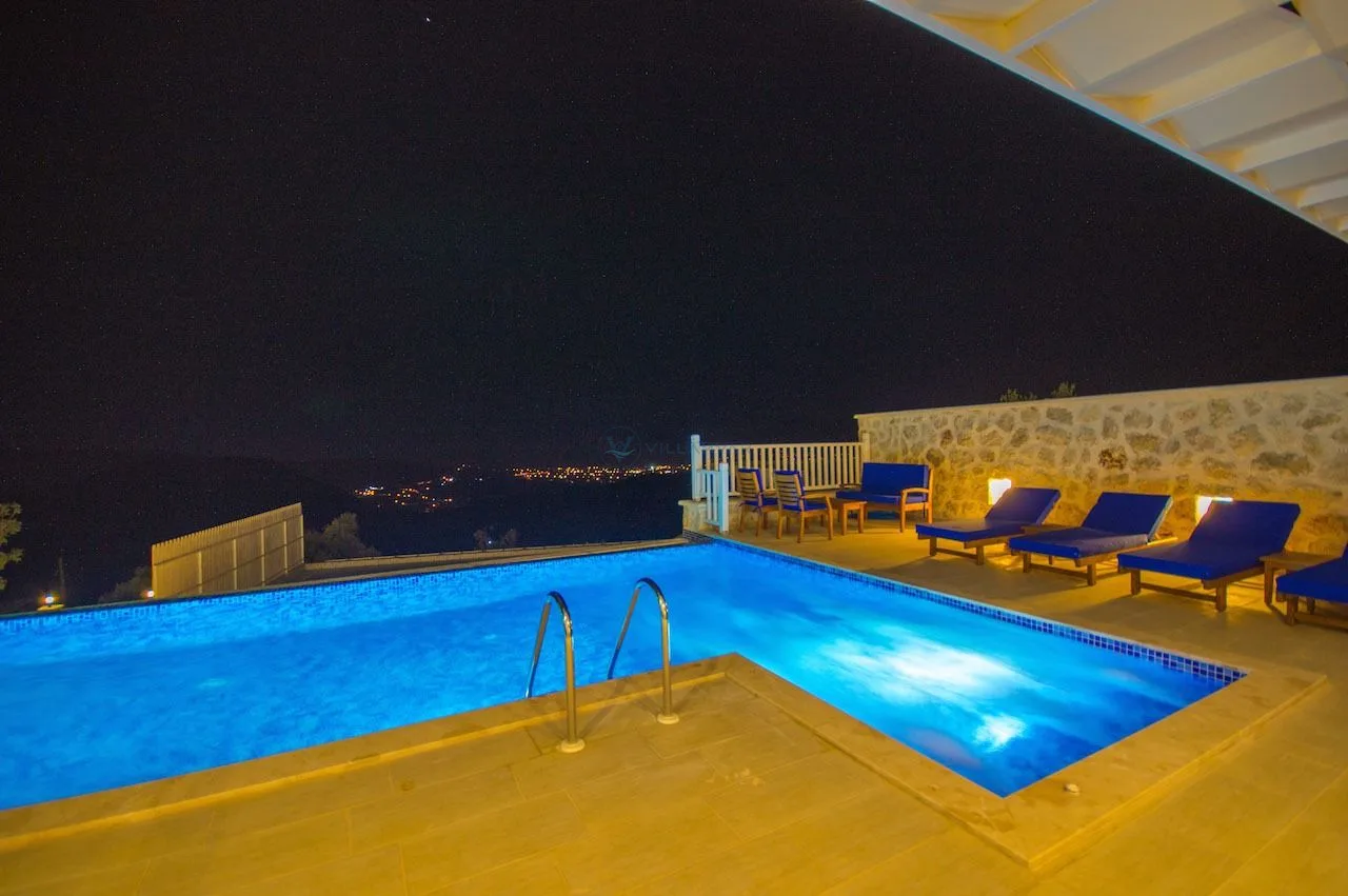 Villa Adelya