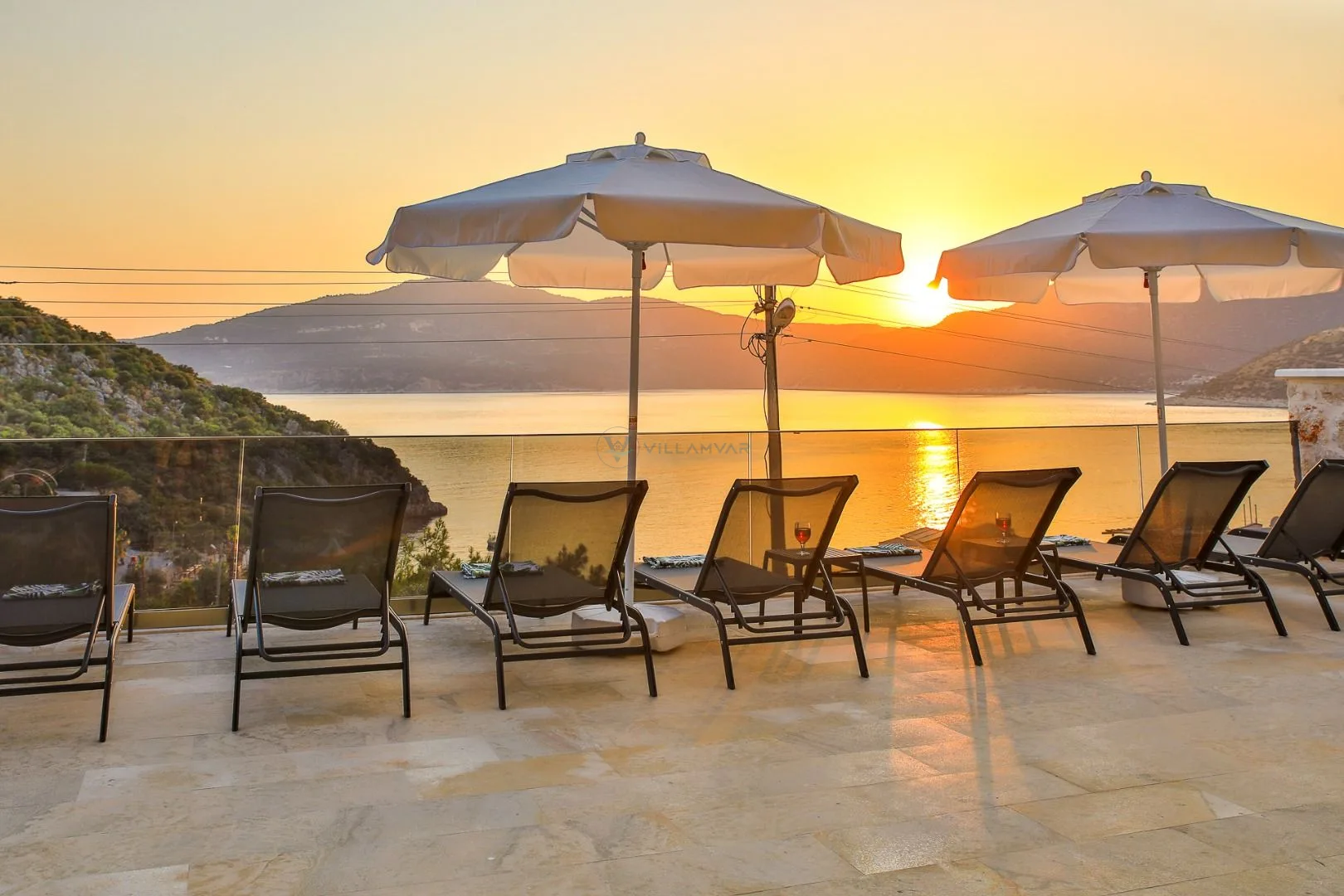 Villa Loca Kışla