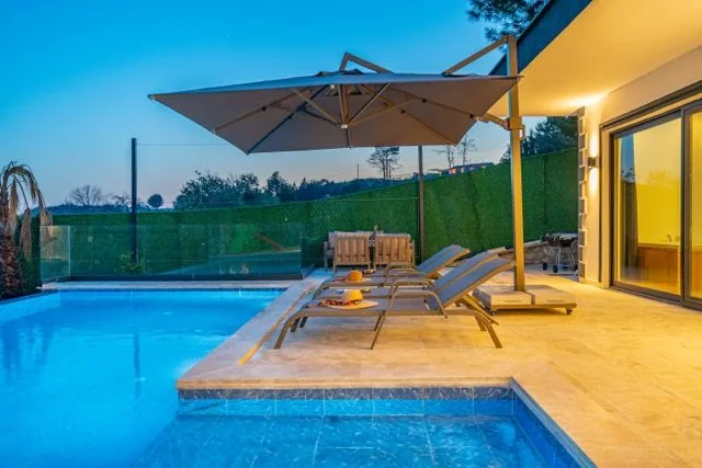 Villa Sarnis