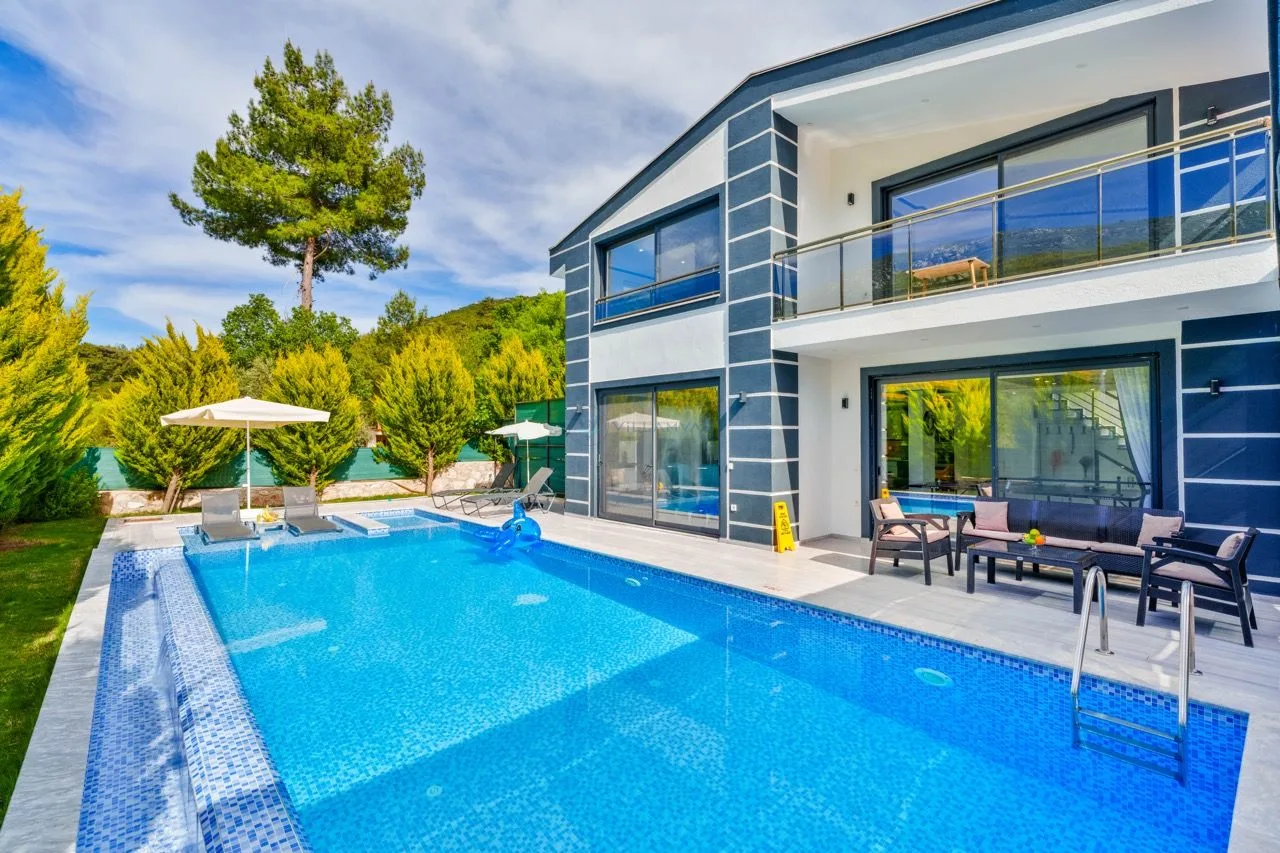 Villa Gold