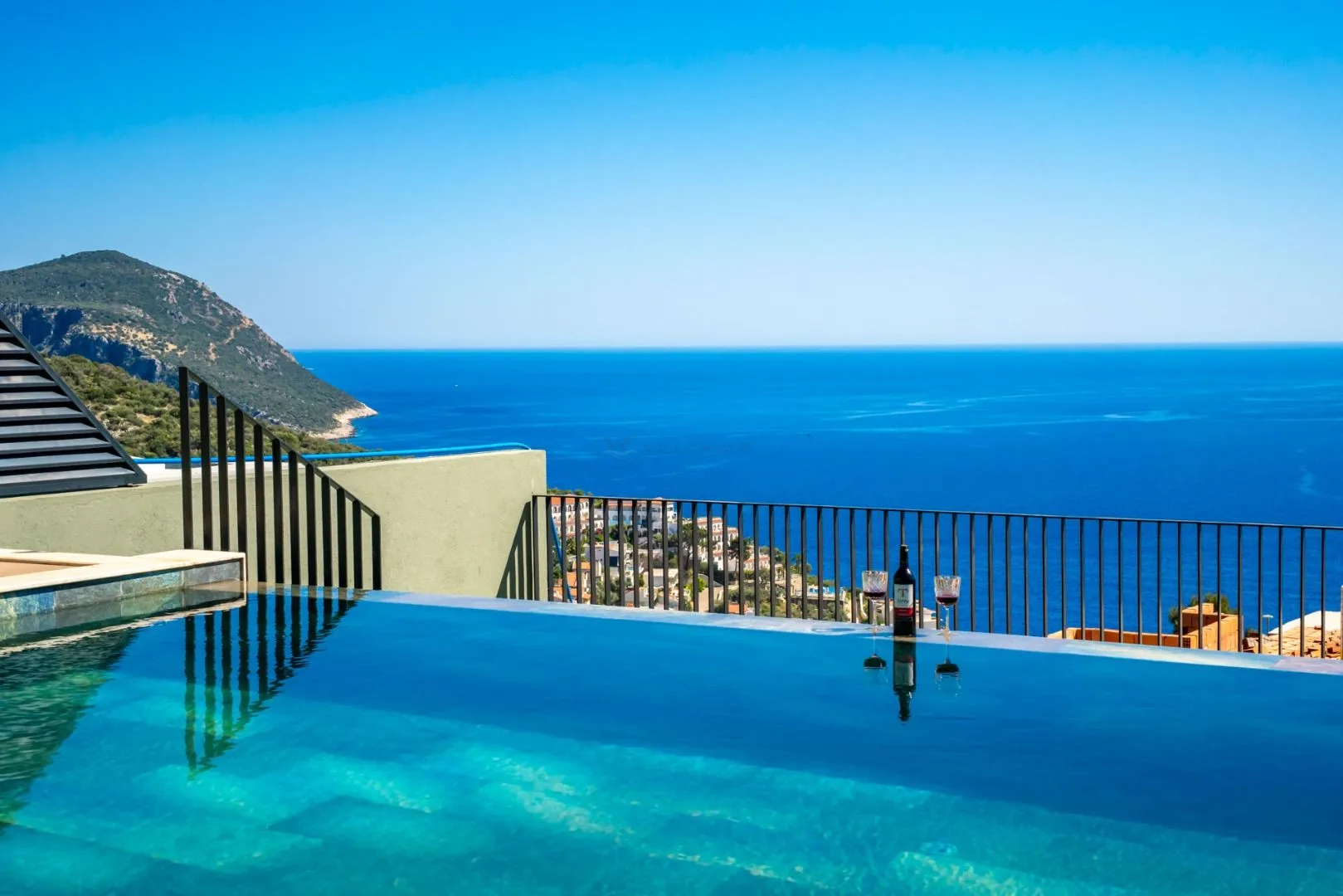 Villa Aura C