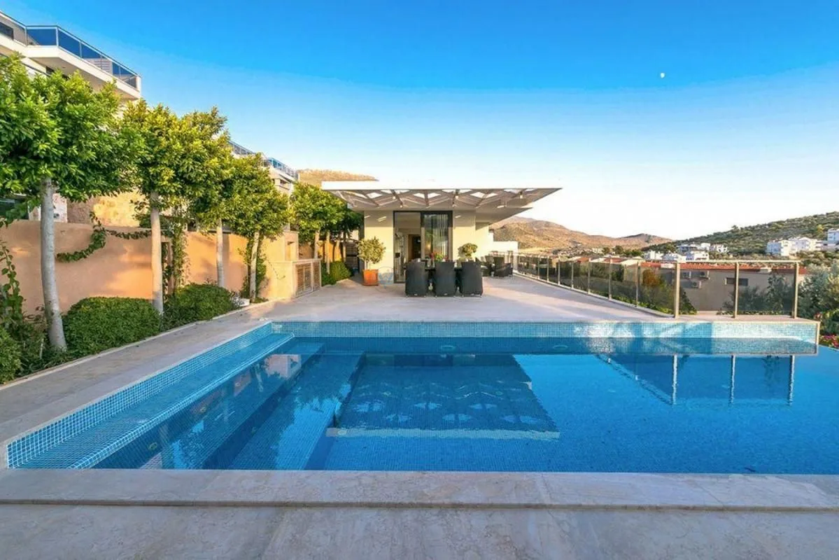 Azure Luxury Villas