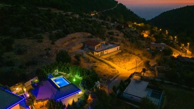 Villa Taha