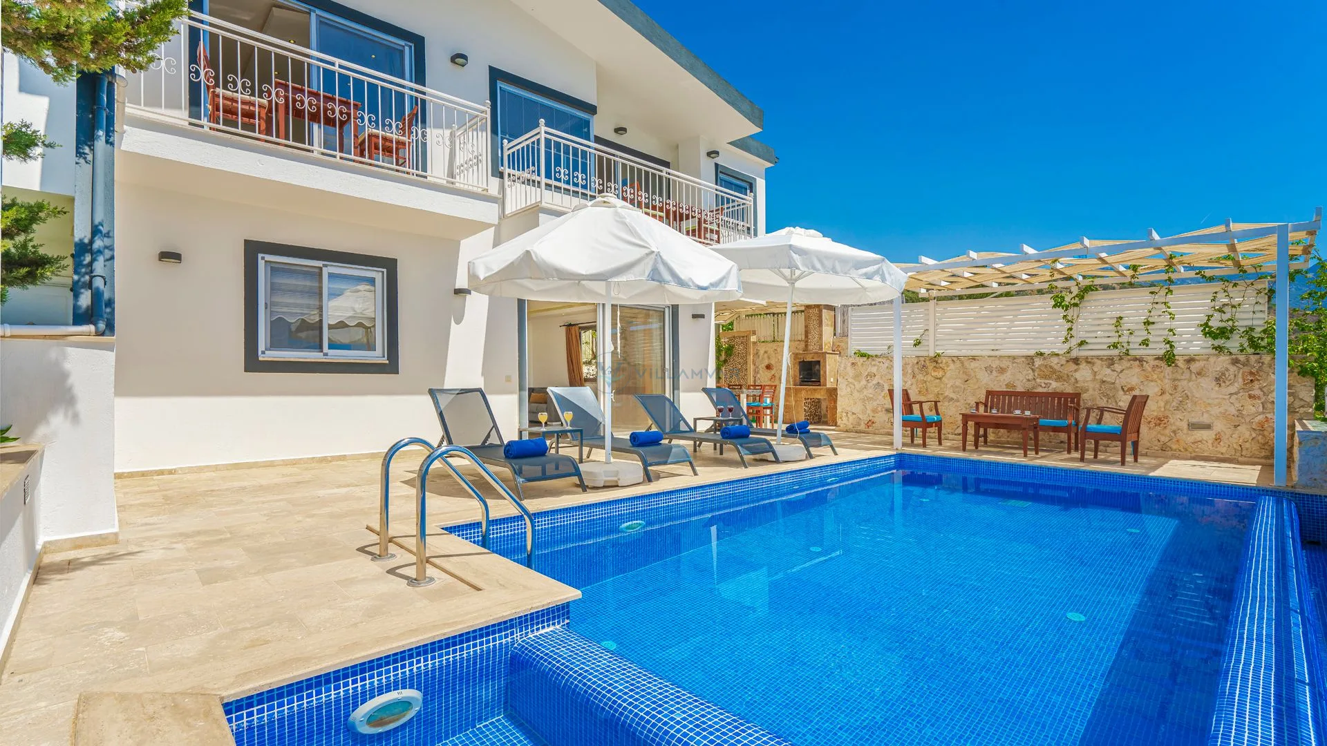 Bbvl Villa Poli