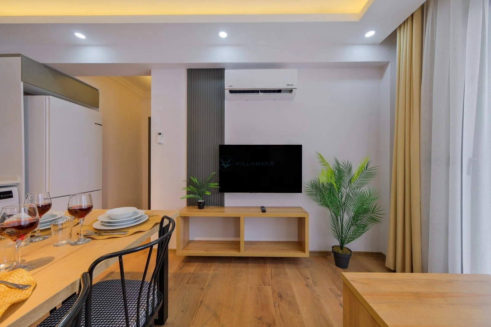 Light Suite Apart 1