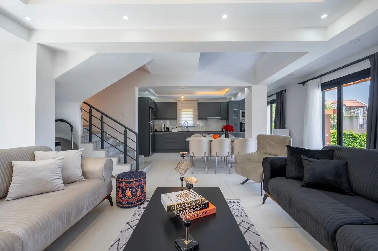 Villa Ay Luxe
