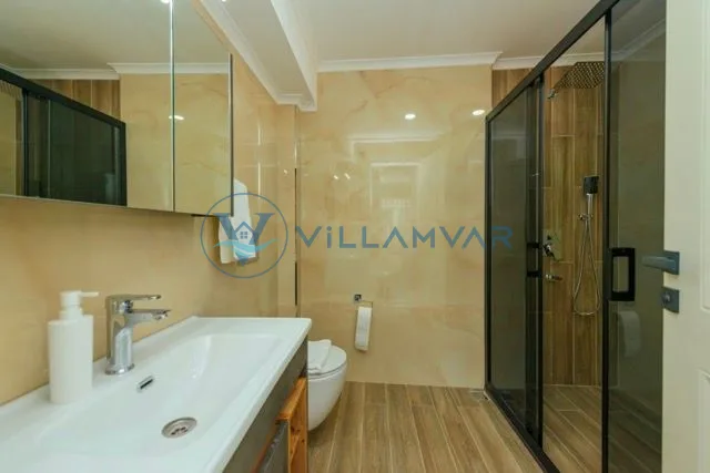 Villa Fullmoon