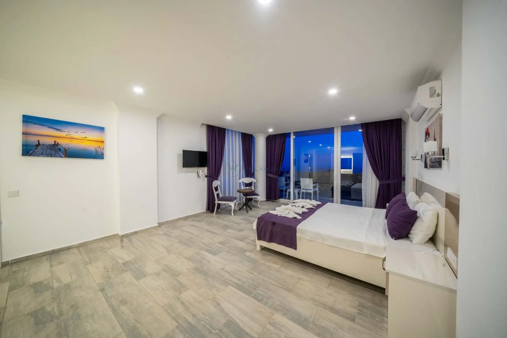 Villa Platos