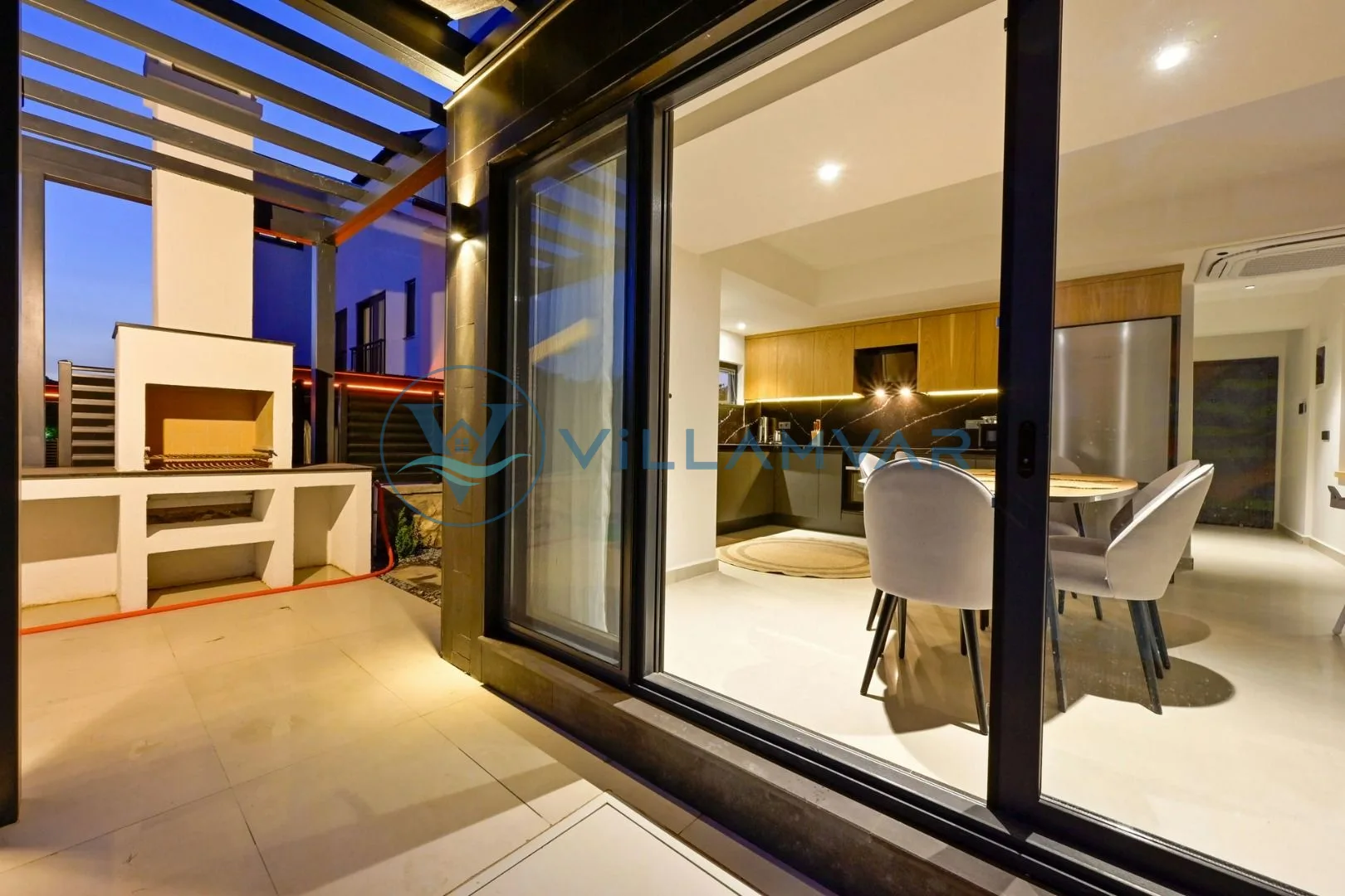 Villa Luni 1