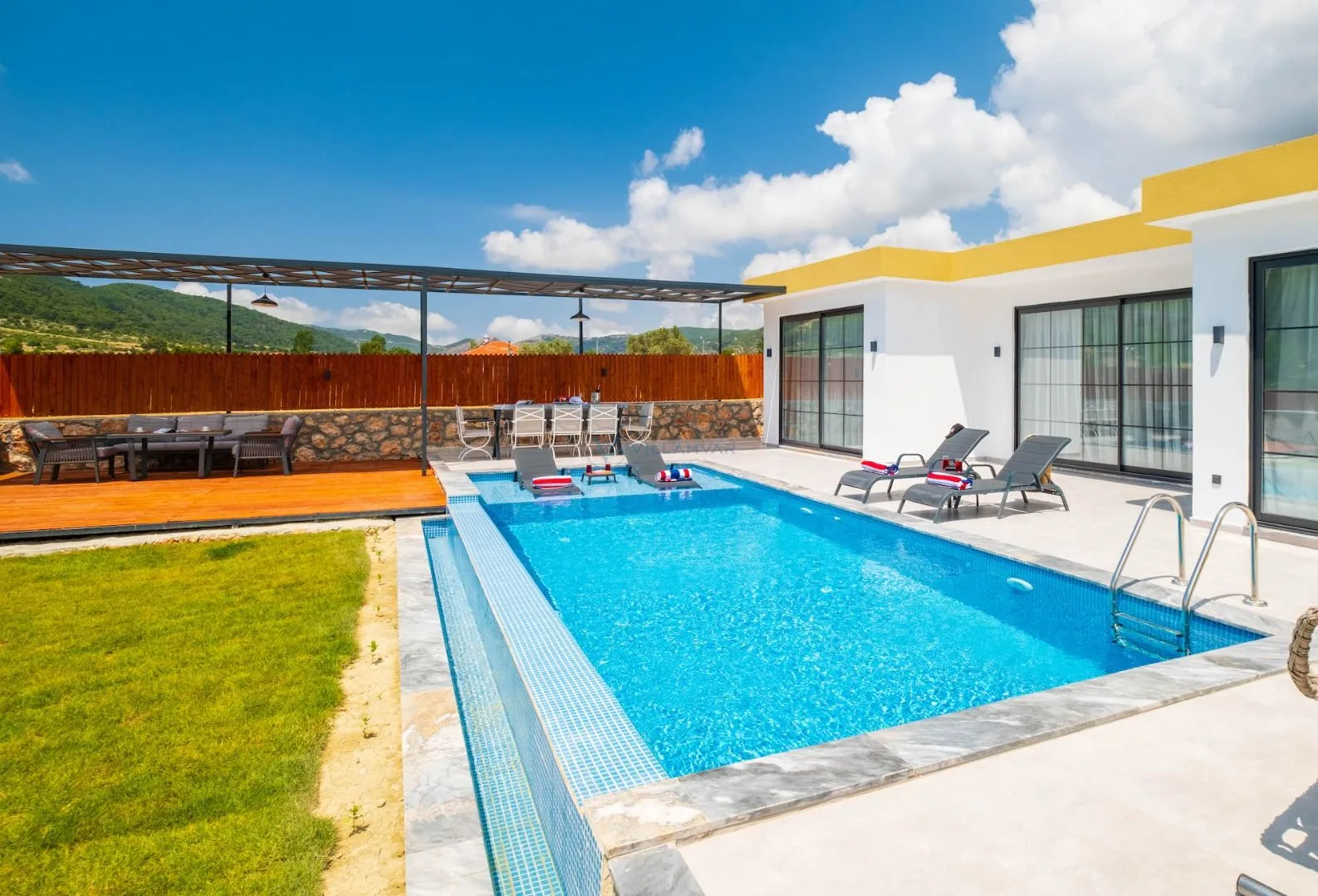 Villa Mavin 2