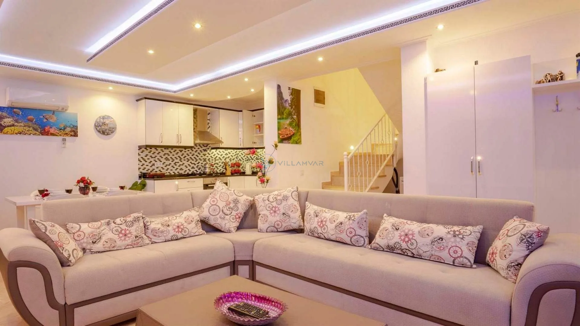Villa Uzaktaki Şehir