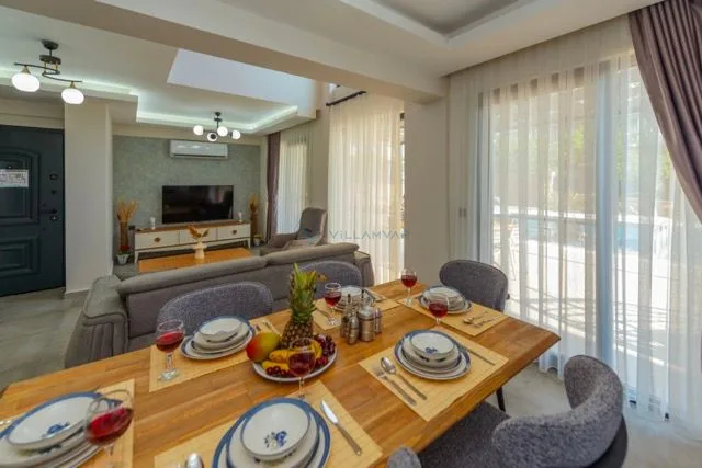 Villa Fullmoon