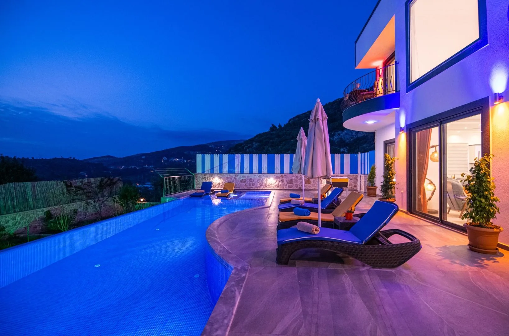 Villa Mert Akbel