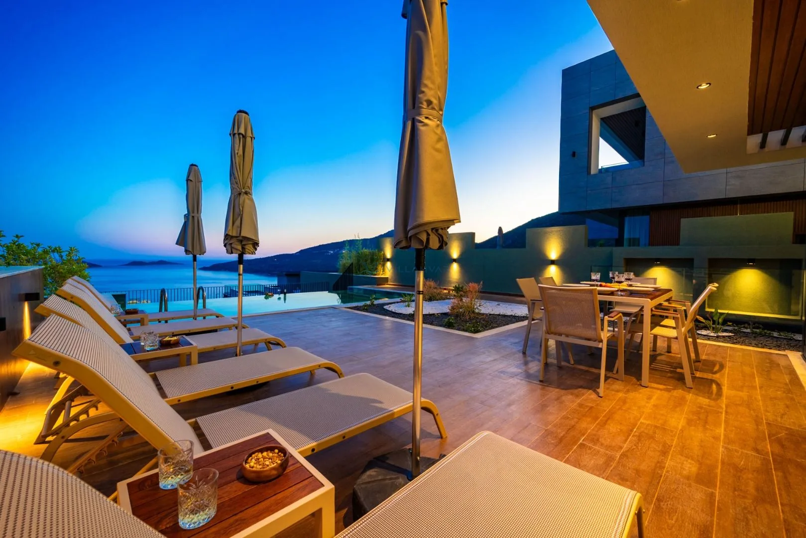 Villa Aura D