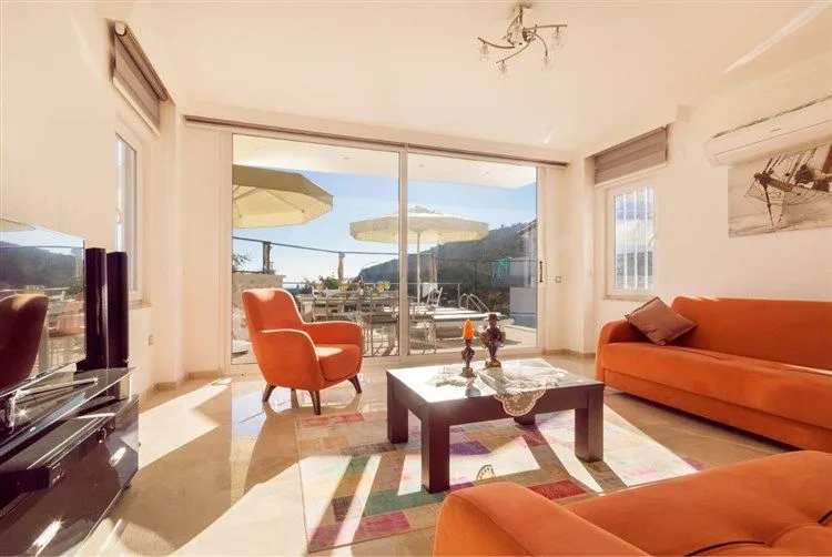 Villa Manolya