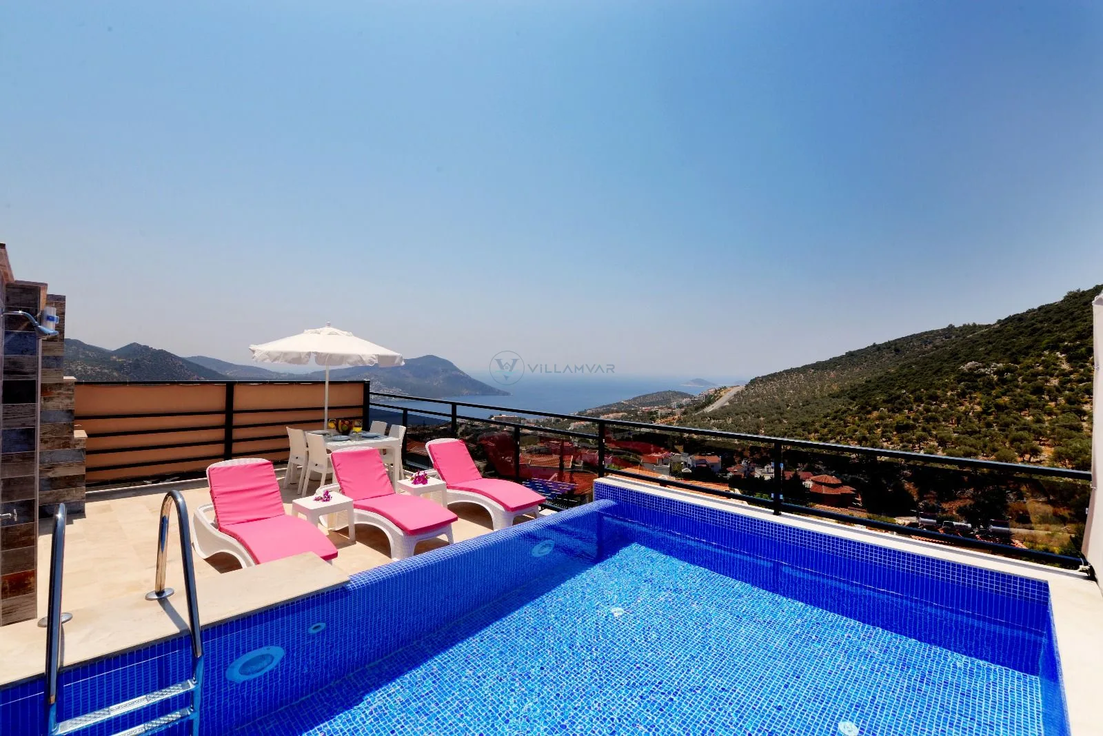 Sky Villa Çatı