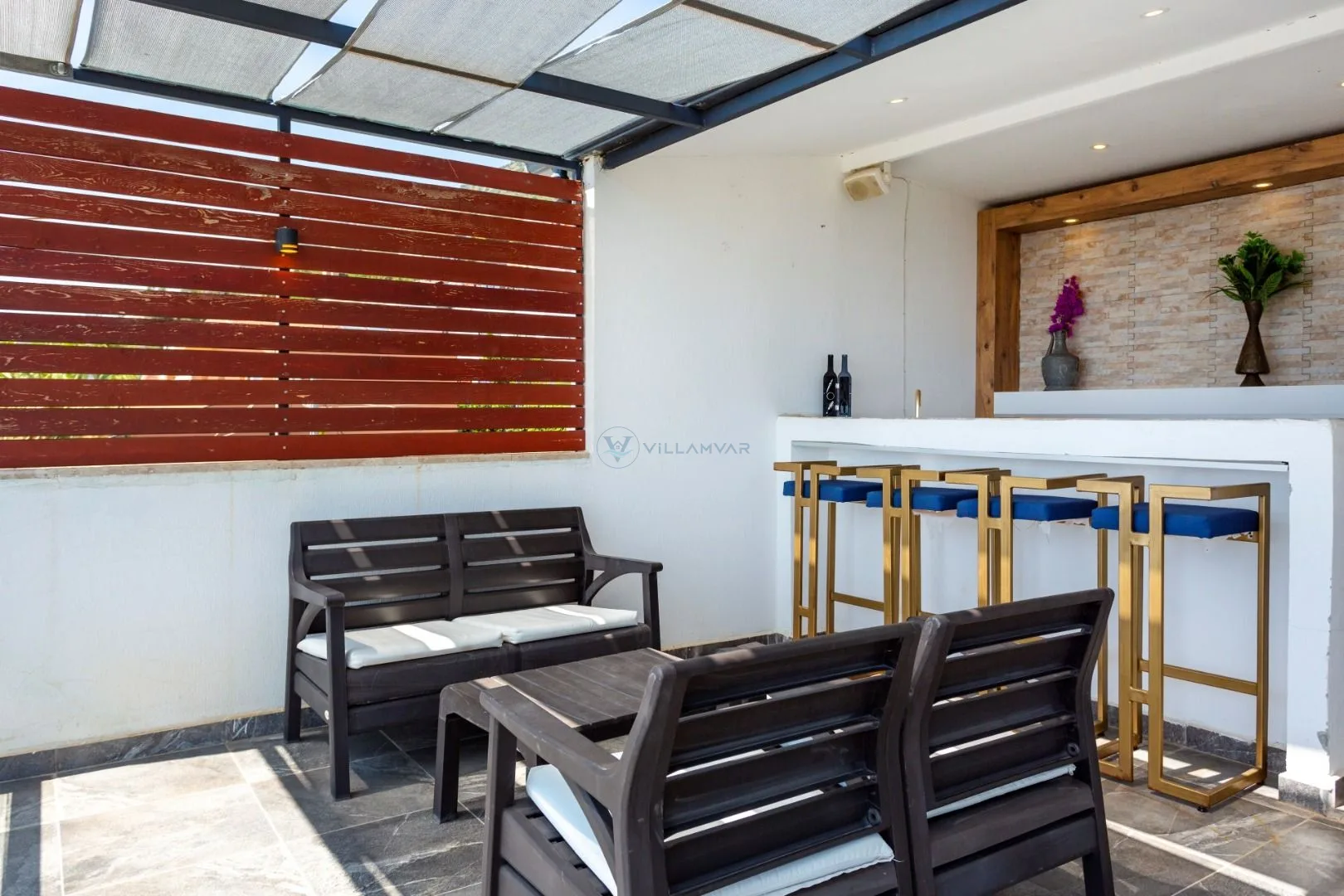 Villa Gold Moon
