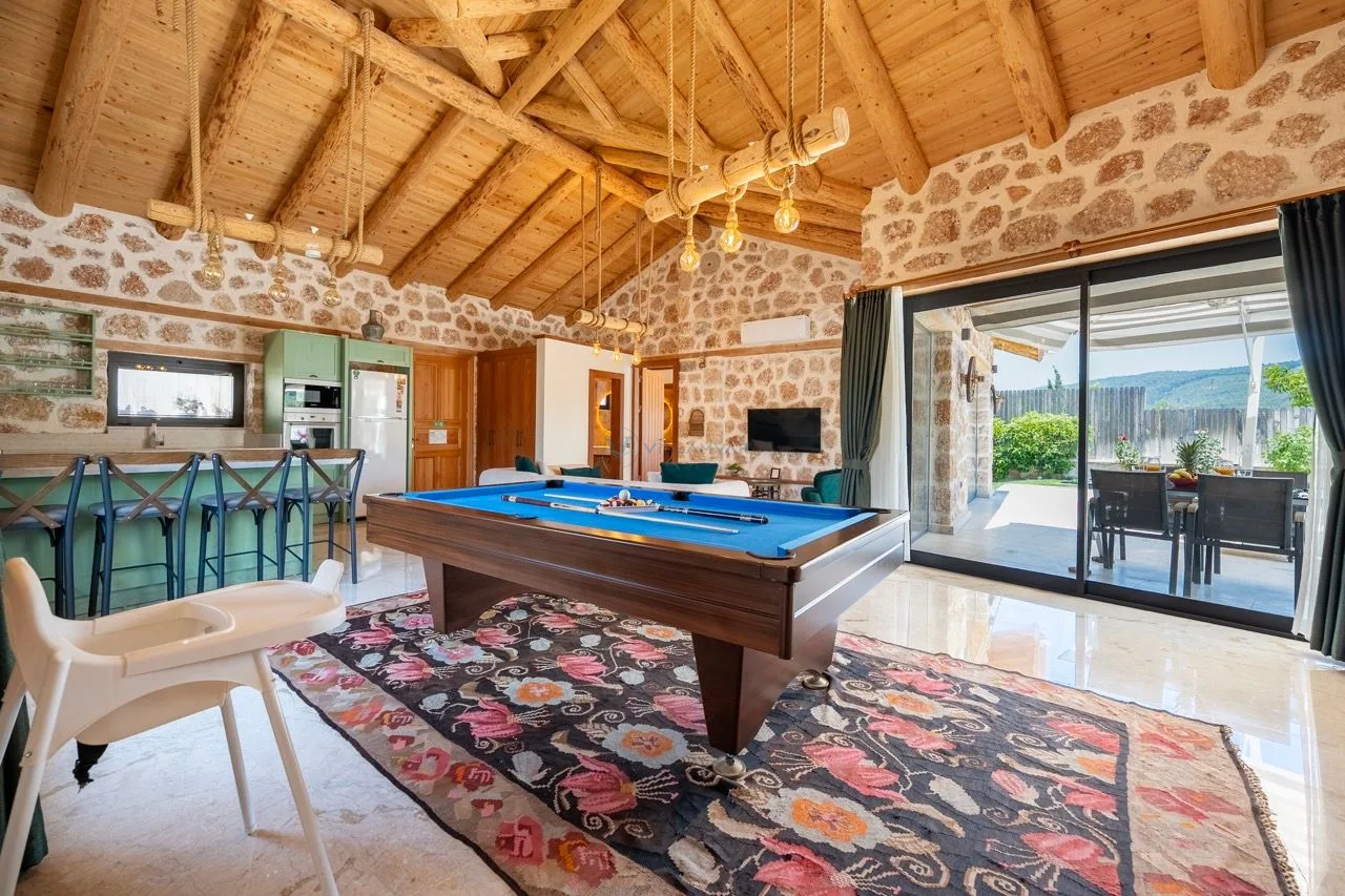 Villa Topçu Stone