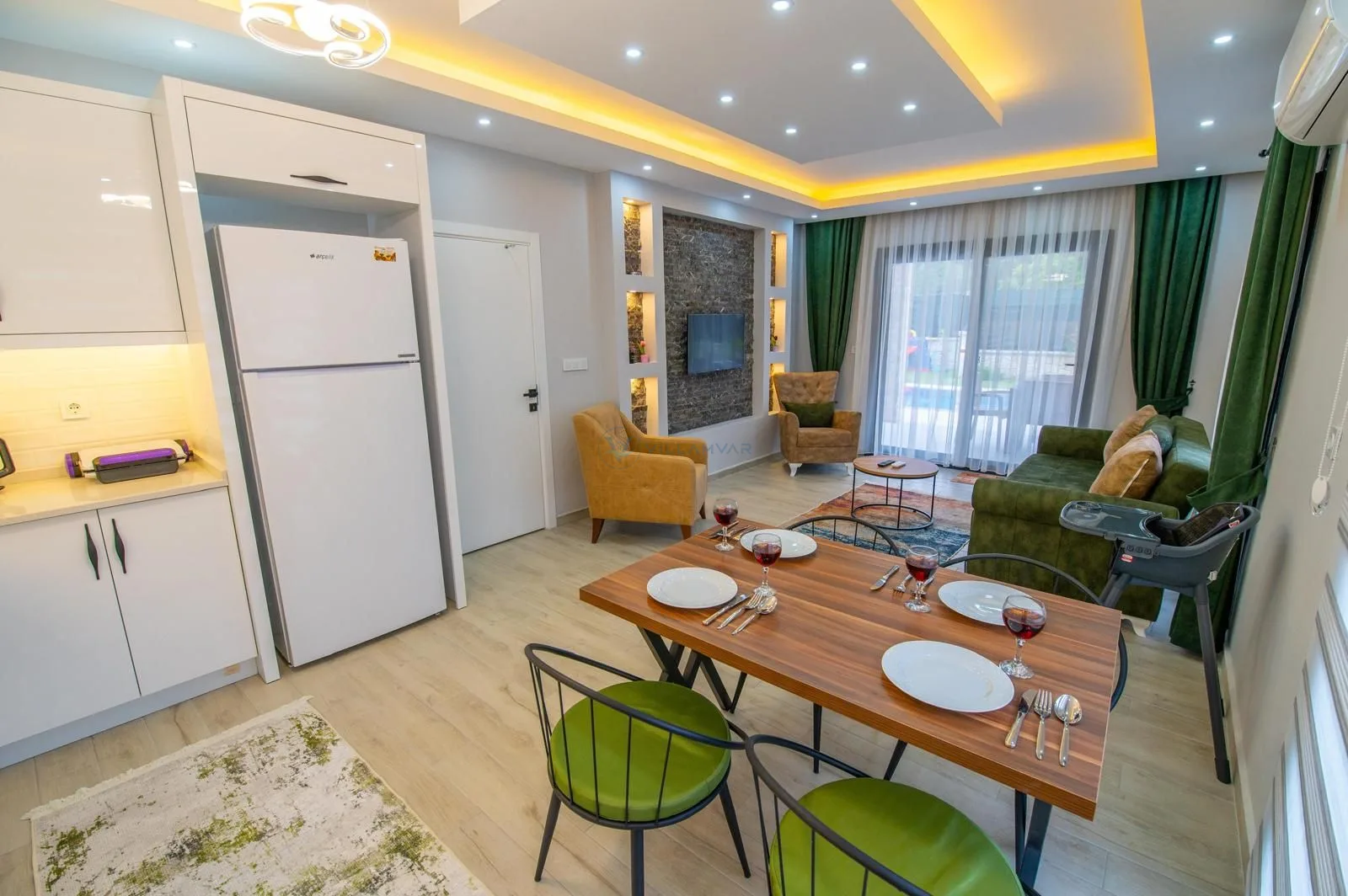 Villa Eliz İnlice