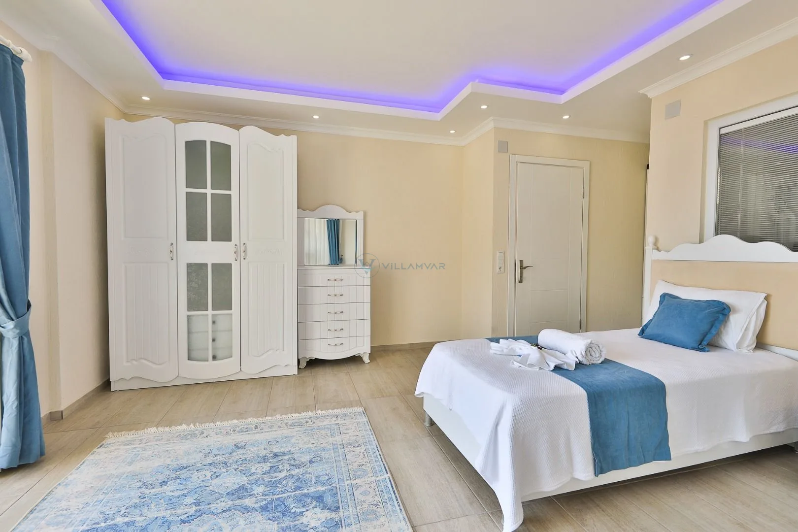 Villa Best