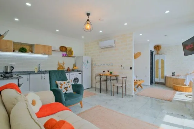 Crystal De-Luxe Villa